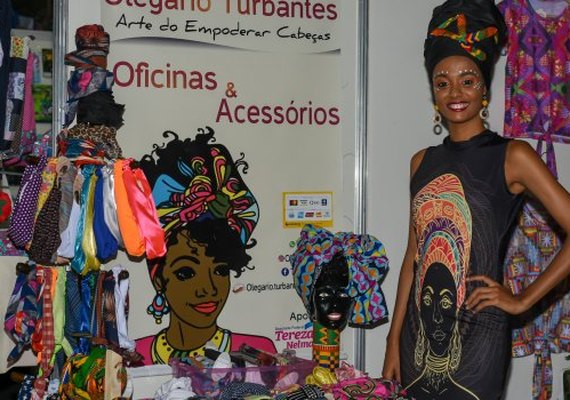 Turbantes na cadeia da moda cultural em Alagoas