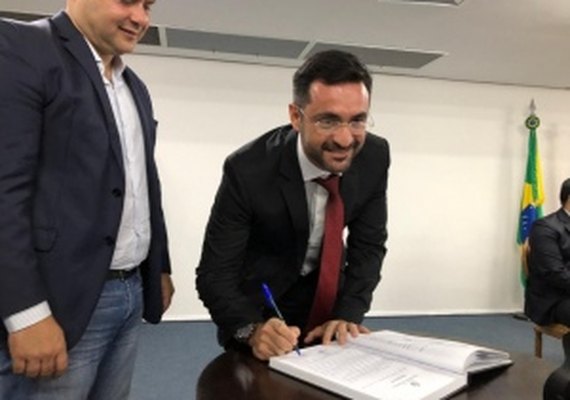 Novo secretário estadual de Assistência e Desenvolvimento Social toma posse