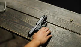 72% das mulheres assassinadas por arma de fogo em 2024 eram negras