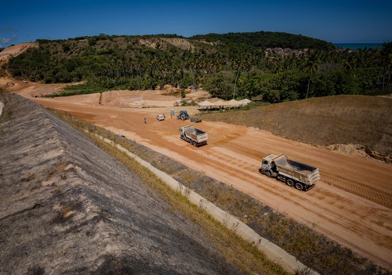 Obras da AL-102 Norte avançam e fortalecem ligação entre Maceió e o Litoral Norte