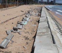 Anunciadas como ‘definitivas’ pela prefeitura de Maceió, obras de contenção do Mar não resistem ao vento e a maré