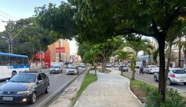 Obras para ciclovia da Av. Fernandes Lima avançam e percurso já alcança 1,2 km