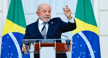Pesquisas mostram oscilações, mas Lula mantém favoritismo e economia deve decidir batalha presidencial