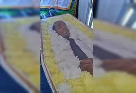 Família enterra travesti como homem e causa revolta em Sergipe