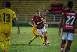 Flamengo derrota Madureira com goleada de 5 a 1