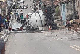 Acidente deixa um morto e dois feridos em São Miguel dos Campos