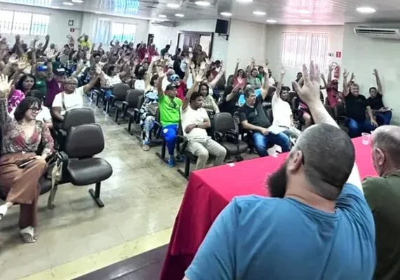 Servidor da Prefeitura de Maceió segue sem reajuste; Câmara dá 8% aos seus