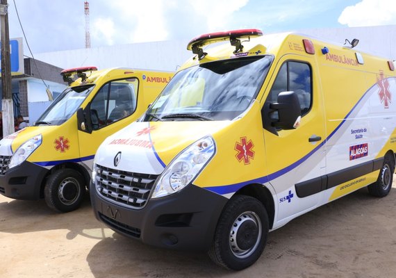 Teotônio Viela e Junqueiro recebem ambulâncias do Transporte Sanitário