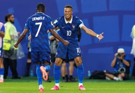 Mbappé e Dembélé igualam marca de Ronaldo e Rivaldo e se aproximam de recorde