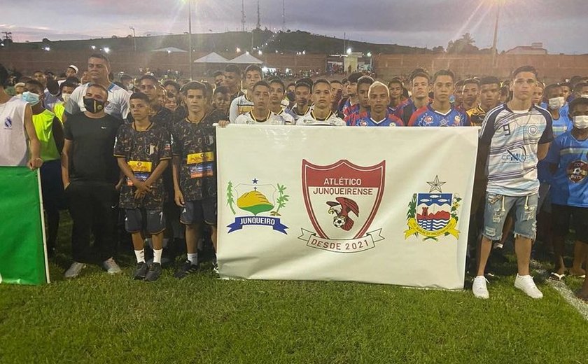 Em Junqueiro/AL, 54 equipes de futebol do Nordeste estão disputando Copa Aliança de Base