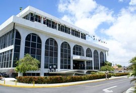 Sem licitação: tribunal suspende contrato de R$ 55 milhões da prefeitura de Maceió