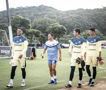 Em busca de goleiro, Santos se vê a “um reforço” de fechar elenco para a temporada