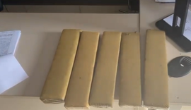 Homem é preso ao receber maconha enviada por transportadora em Rio Largo