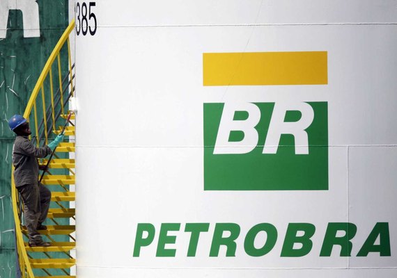 Petrobras anuncia alta de 0,35% para o diesel, gasolina fica estável