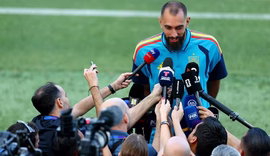 Jogadores da Espanha condenam falas racistas de ex-primeiro ministro contra a França