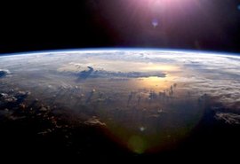 Estudo revela que derretimento de gelo acelera deformação da Terra