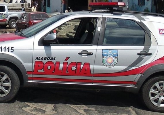 Homem é preso com 2,9kg de cocaína e 1,2kg de maconha em sua residência