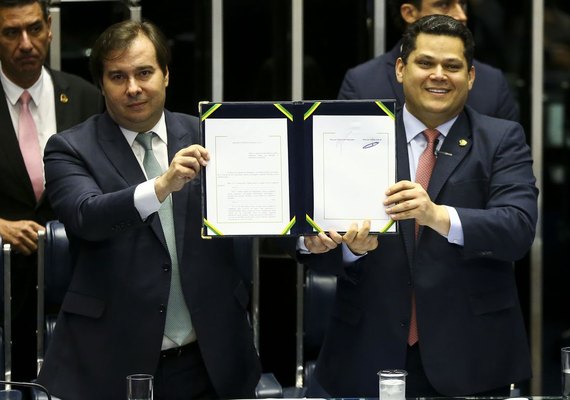 Reforma da Previdência é promulgada pelo Congresso