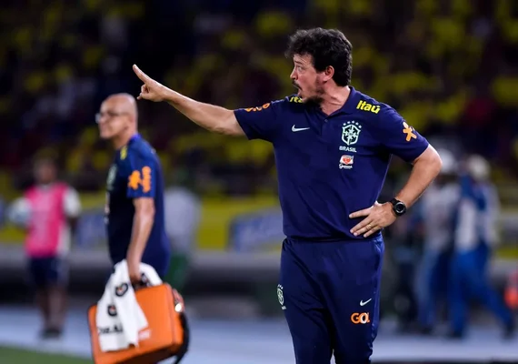 Criticado após substituir Rodrygo, saiba o que disse Diniz sobre a substituição do jogador