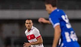 Lesão de Pedro Castro aumenta lista de baixas do CRB após derrota ao Avaí