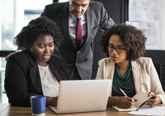 Mulheres contrataram R$ 8,5 bilhões em operações de microcrédito do Banco do Nordeste em 2021