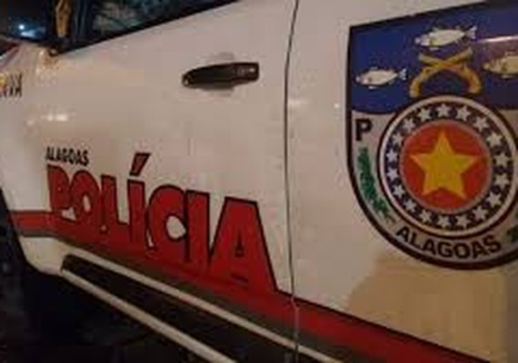 Polícia prende dupla de assaltantes em flagrante