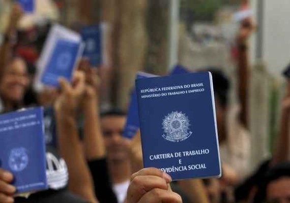 Desemprego no Brasil afeta 14,1 milhões de pessoas