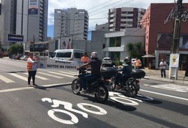 Faixa de parada para motociclistas é implantada na Jatiúca
