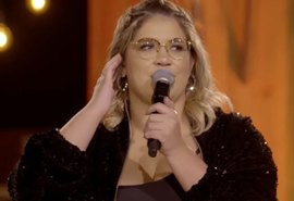 Marília Mendonça se desculpa após fala transfóbica durante live