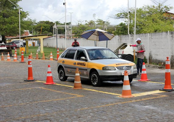 Detran cancela exames práticos em algumas cidades do interior