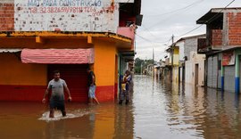 Enchentes matam 24 pessoas na Bahia