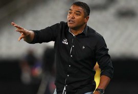 Roger Machado é demitido do comando do Palmeiras