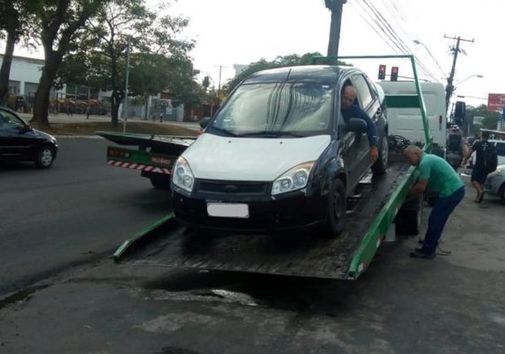 SMTT faz operação contra transporte irregular na capital