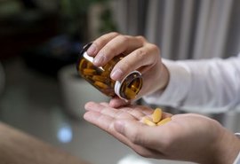 Excesso de suplementação de vitaminas pode trazer riscos à saúde