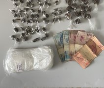 Bombinhas de maconha e pedras de crack são apreendidas durante ocorrências em AL