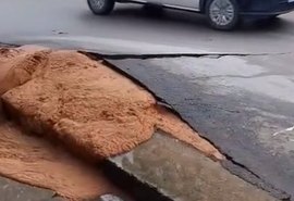 Vídeo: Lama rompe asfalto e assusta moradores do Bom Parto