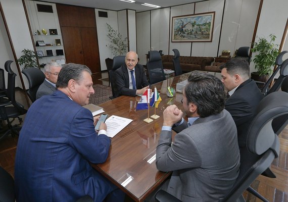Ministro Fávaro garante a manutenção de alíquota de importação de etanol americano