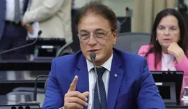 Galba Novaes retorna à Assembleia após ida de Toledo ao TCE