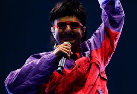 Herança de Oliver Tree será destinada ao apoio de artistas emergentes