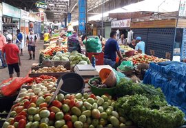 Confira funcionamento de mercados e feiras no dia 31