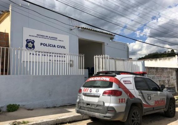 Suspeito de estupro morre de ataque cardíaco ao receber voz de prisão em AL