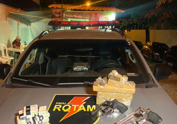 Ações da BPM apreende 100kg de drogas e quatro suspeitos foram presos