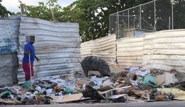 ''Prefeito não tem coragem de mandar limpar’’: moradores da periferia reclamam do acúmulo de lixo