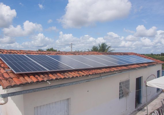Associação de Estrela de Alagoas recebe sistema de energia solar