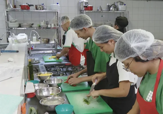 Desemprego até maio cai para 5,6%, o menor já registrado no período
