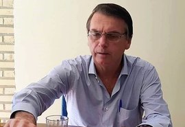 Bolsonaro gastou quase R$ 14 mil em padaria de Maceió no cartão corporativo