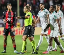 CBF define árbitro polêmico para CRB x Avaí pela Série B em Florianópolis