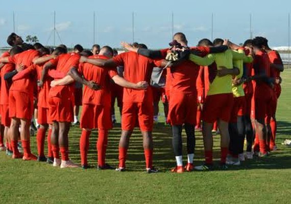 No clima de reta final, CRB encara Ponte Preta neste sábado