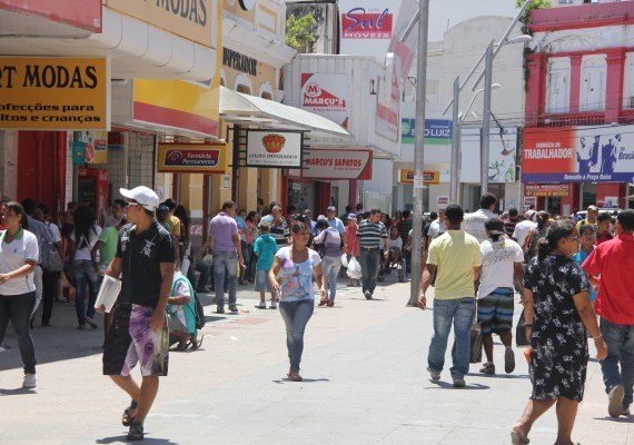 Confira o que funciona em Maceió neste feriado (25)