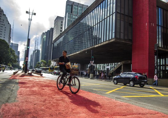 Avenida Paulista fica aberta para pedestres por 24 horas